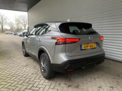 Nissan-QASHQAI-12