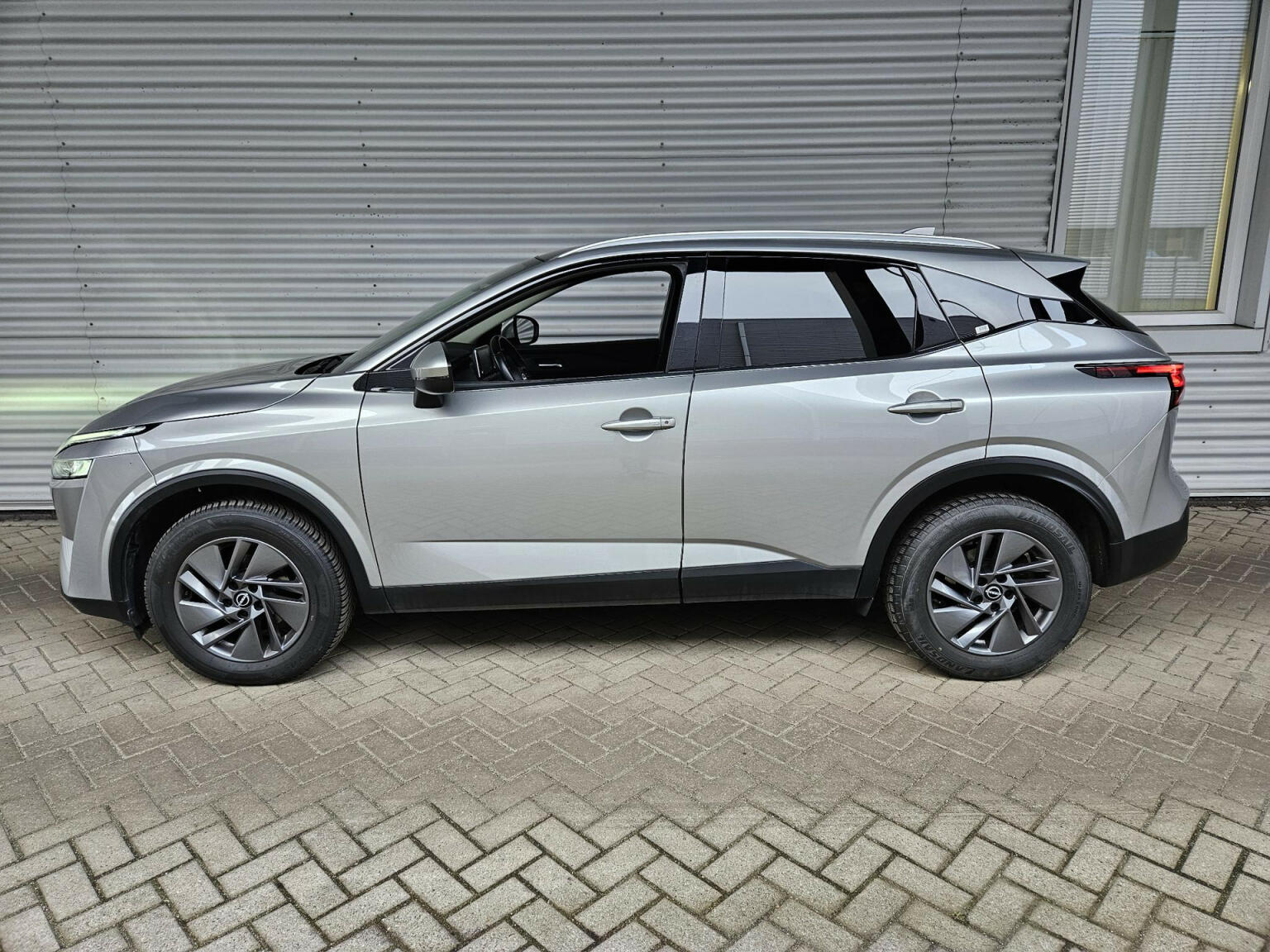 Nissan-QASHQAI-2